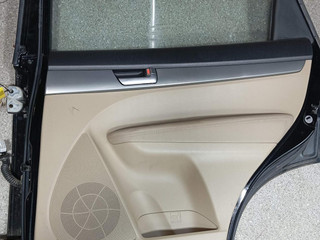 обшивка двери задняя правая Kia Sorento 2 поколение (2009 - 2012)