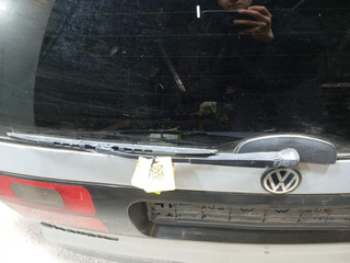 щеткодержатель задний Volkswagen Sharan 1 поколение (1995 - 2000)