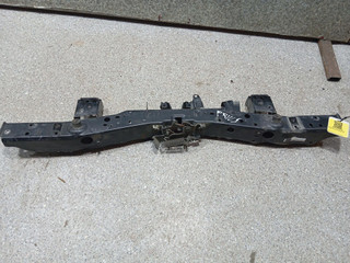 передняя панель крепления облицовки (телевизор) Toyota Prius 3 поколение (2009 - 2011)