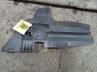 воздуховод (дефлектор) радиатора Toyota Prius 3 поколение (2009 - 2011), 53293-47020