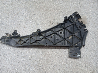 Крепление бампера переднего Audi Q7 4L (2005 - 2009), 4L0807284