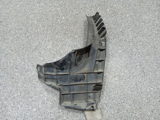 брызговик Toyota Prius 3 поколение (2009 - 2011), 52591-47021