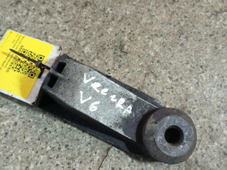 кронштейн радиатора Opel Vectra C (2002 - 2005), 9202795