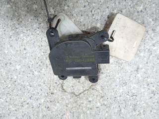 моторчик заслонки печки Kia Sorento 2 поколение (2009 - 2012), H40073-0880