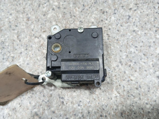 моторчик заслонки печки Toyota Prius 3 поколение (2009 - 2011), 063800-1100