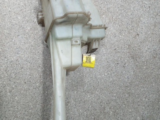 бачок омывателя Kia Sportage 3 поколение (2010 - 2014), 98610-3W500