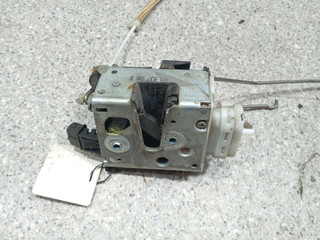 замок двери передней правой Audi 100 4A/C4 (1990 - 1994)