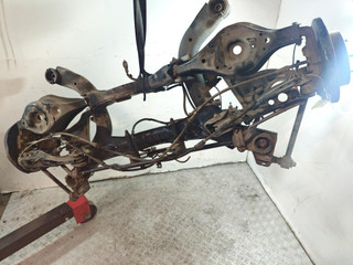 балка подвески задняя Nissan Murano Z50 (2002 - 2008), 3.5 л., i, полный привод