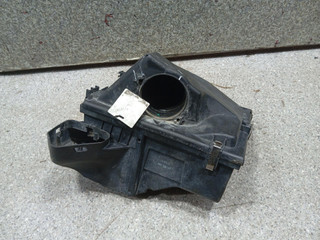 корпус воздушного фильтра BMW X1 E84 (2009 - 2012), 2.0 л., дизель, АКПП, задний привод, 13718512599
