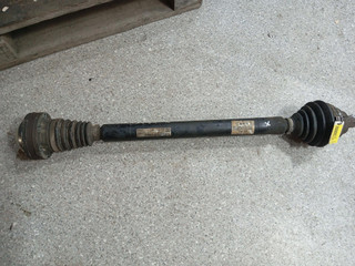 полуось передняя правая (приводной вал, ШРУС) Volkswagen Passat B6 (2005 - 2010), 2.0 л., TDi, 6МКПП, 1K0407272EN