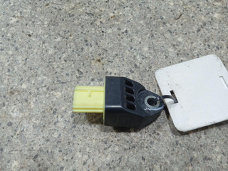 датчик удара Toyota Prius 3 поколение (2009 - 2011), 1.8 л., бензин, 89831-28020