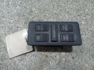 блок управления стеклоподъемниками Audi 100 4A/C4 (1990 - 1994)