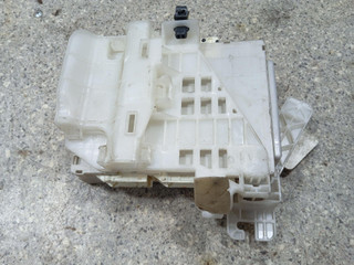 блок предохранителей Toyota Prius 3 поколение (2009 - 2011), 1.8 л., бензин, 89221-47140, 82730-47450-A