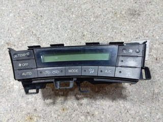 блок управления печки / климат-контроля Toyota Prius 3 поколение (2009 - 2011), 1.8 л., бензин, 55900-47020