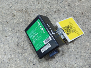 блок управления (другие) Toyota Prius 3 поколение (2009 - 2011), 1.8 л., бензин, 89740-47031
