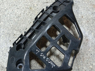 крепление бампера Toyota Auris 2 поколение (2012 - 2015), универсал, 52536-02040