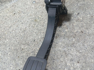 педаль Peugeot 308 T9 (2013 - 2017), 1.2 л., Ti, МКПП, хетчбэк 5 дв., 9674829180