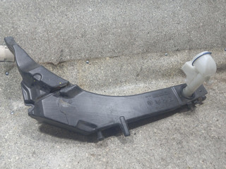 бачок омывателя Peugeot 308 T9 (2013 - 2017), 1.2 л., Ti, МКПП, хетчбэк 5 дв., 9801927380