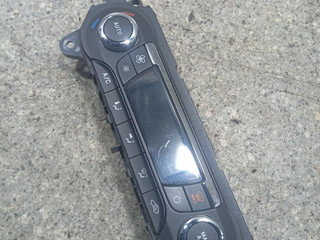блок управления печки / климат-контроля Ford Focus 3 поколение (2011 - 2015), 1.6 л., бензин, BM5T18C612CG