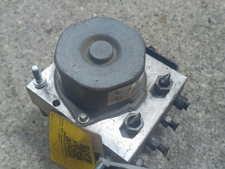 блок ABS Peugeot 308 T9 (2013 - 2017), 1.2 л., Ti, МКПП, хетчбэк 5 дв., 9811708480