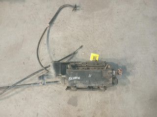 электроручник Renault Scenic 2 поколение (2003 - 2006), 8200343471