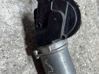 моторчик передних стеклоочистителей (дворников) Toyota Auris 1 поколение (2006 - 2009), 2.0 л., дизель