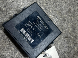 блок комфорта Toyota Prius 3 поколение (2009 - 2011), 4M0174T2I