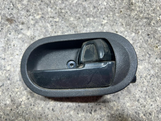ручка внутренняя передняя правая Mitsubishi Colt 6 поколение (Z20/Z30) (2002 - 2012), хетчбэк 5 дв.