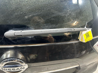 щеткодержатель задний Nissan X-Trail T32 (2013 - 2019)
