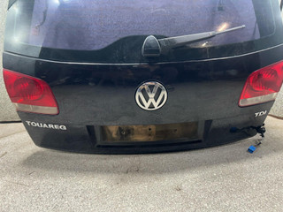 моторчик заднего стеклоочистителя (дворника) Volkswagen Touareg 1 поколение (2002 - 2007)