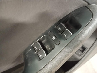 блок управления стеклоподъемниками Volkswagen Jetta 6 поколение (2010 - 2015)