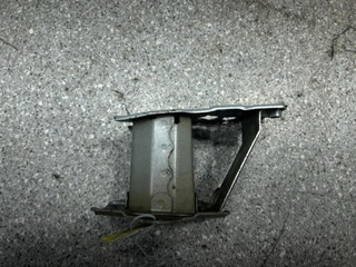 кронштейн заднего бампера Toyota Auris 1 поколение (2006 - 2009)