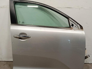 дверь передняя правая Kia Sportage 3 поколение (2010 - 2014), 1.6 л., бензин