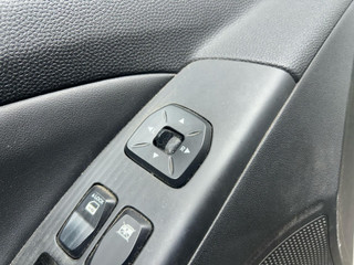 джойстик регулировки зеркал Hyundai ix35 1 поколение [рестайлинг] (2013 - 2015), 1.6 л., бензин, МКПП, внедорожник 5 дв.