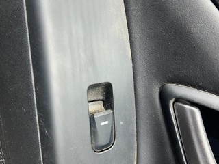 кнопка стеклоподъемника двери Hyundai ix35 1 поколение [рестайлинг] (2013 - 2015), 1.6 л., бензин, МКПП, внедорожник 5 дв.
