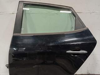 дверь задняя левая Hyundai ix35 1 поколение [рестайлинг] (2013 - 2015), 1.6 л., бензин, МКПП, внедорожник 5 дв.