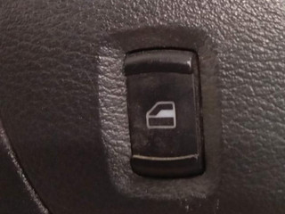 кнопка стеклоподъемника двери Skoda Octavia 1 поколение (A4) [рестайлинг] (2000 - 2010)
