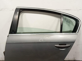 стекло двери задней левой Volkswagen Passat B6 (2005 - 2010), седан