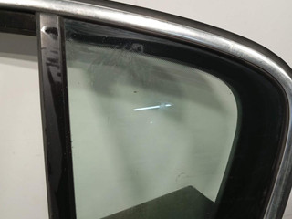 стекло двери задней левой Volkswagen Passat B6 (2005 - 2010), седан