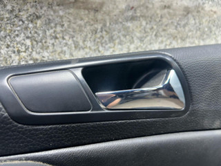 ручка внутренняя передняя правая Volkswagen Passat B6 (2005 - 2010), седан