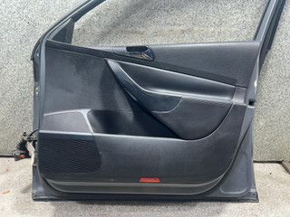 обшивка двери передняя правая Volkswagen Passat B6 (2005 - 2010), седан