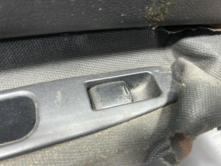 кнопка стеклоподъемника двери задней левой Nissan Qashqai 1 поколение (2006 - 2010)
