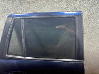стекло двери задней правой Hyundai Santa Fe 1 поколение (SM) (2000 - 2004)