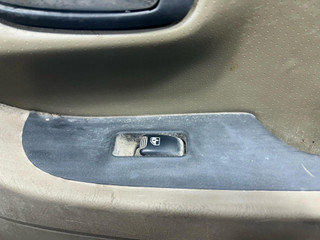 кнопка стеклоподъемника двери задней правой Hyundai Santa Fe 1 поколение (SM) (2000 - 2004)