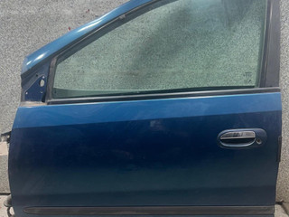 дверь передняя левая Nissan Almera Tino V10 (2000 - 2003)