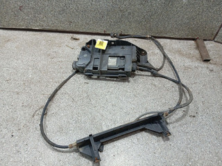 электроручник Renault Scenic 2 поколение (2003 - 2006), 8200311379