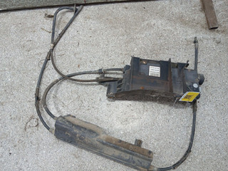 электроручник Renault Scenic 2 поколение (2003 - 2006), 8200418647