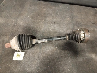 полуось передняя левая (приводной вал, ШРУС) Volkswagen Passat B6 (2005 - 2010), 2.0 л., TDi, дизель, 1K0407271KQ