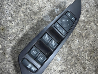 блок управления стеклоподъемниками Renault Espace 5 поколение (2015 - 2019), 1.6 л., дизель