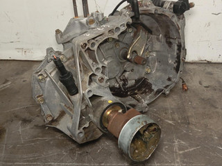 КПП механическая (МКПП) Mitsubishi Carisma 1 поколение (1995 - 1999), 1.9 л., F8QT, дизель, МКПП, JC5225